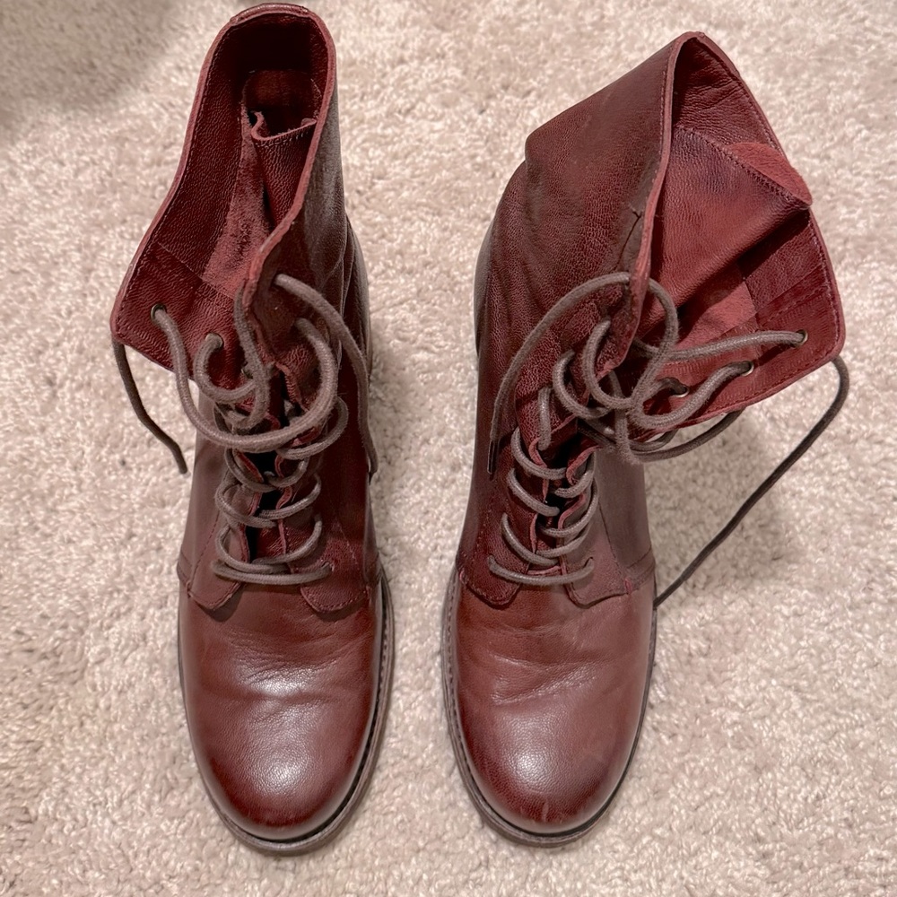 Frye Lace Up Karen Combat Boots - Picture 2 of 10